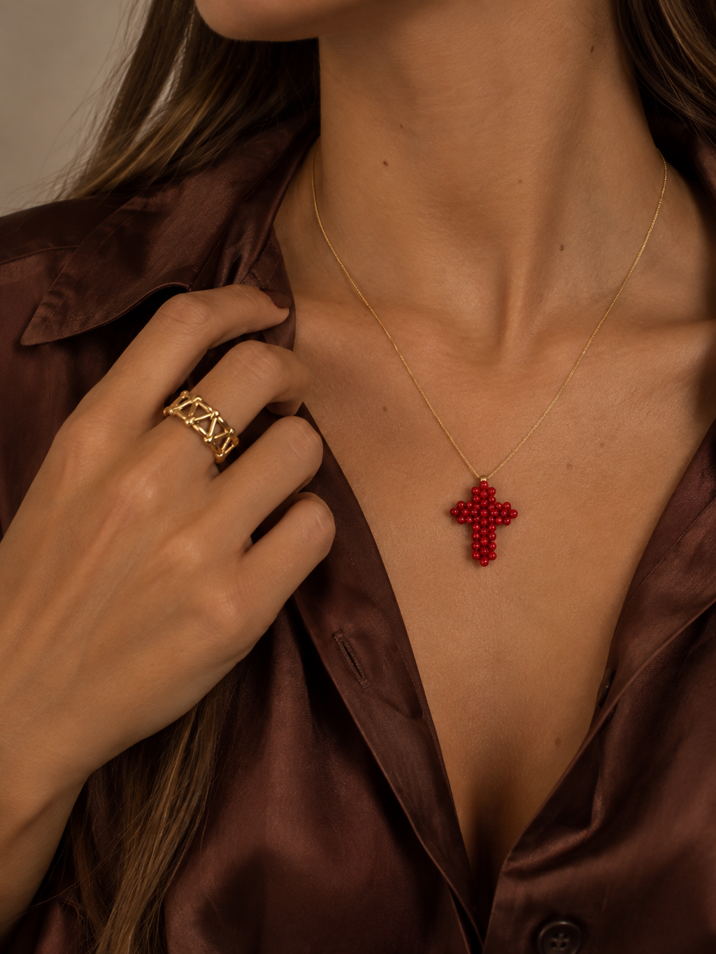 Collar cruz coral